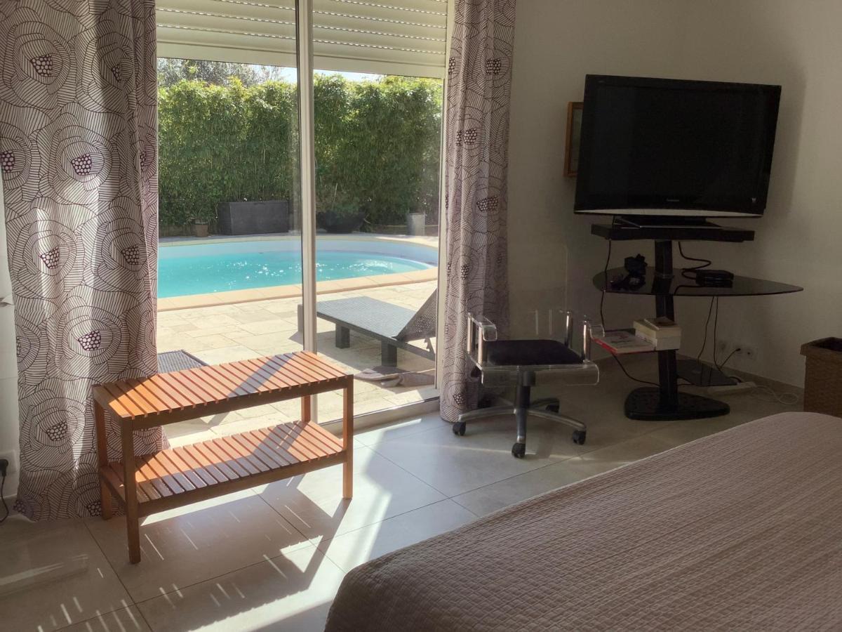 Chambres De La Terre Blanche Sanary-sur-Mer Bagian luar foto