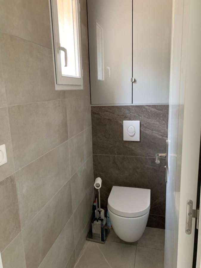 Chambres De La Terre Blanche Sanary-sur-Mer Bagian luar foto