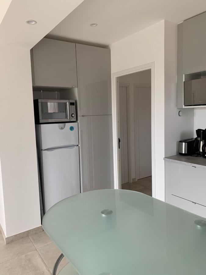 Chambres De La Terre Blanche Sanary-sur-Mer Bagian luar foto