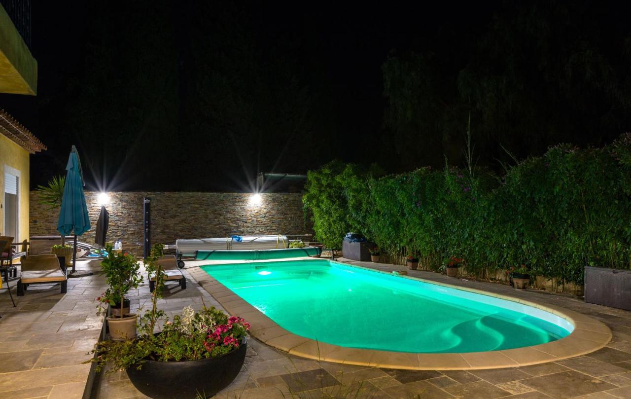 Chambres De La Terre Blanche Sanary-sur-Mer Bagian luar foto