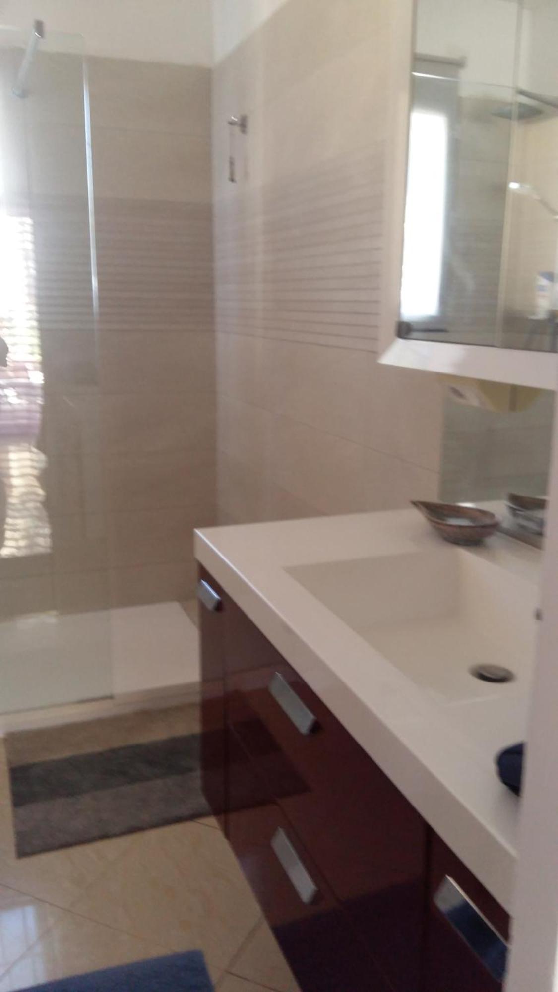 Chambres De La Terre Blanche Sanary-sur-Mer Ruang foto